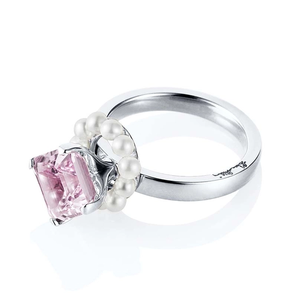 Dancing Pearl Ring White Gold - Efva Attling - Suuri valikoima & ilmainen lahjapaketointi - Nordicspectra.fi