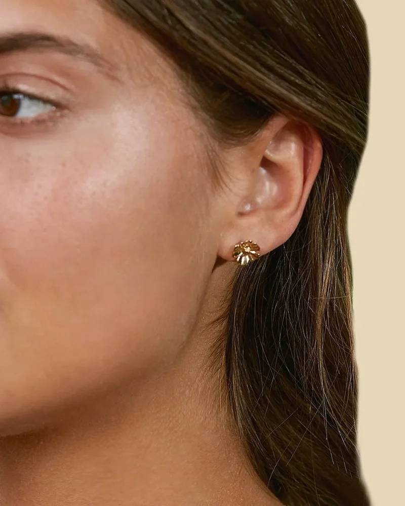 Floral Studs S Gold - Edblad - Snabb frakt & paketinslagning - Nordic Spectra