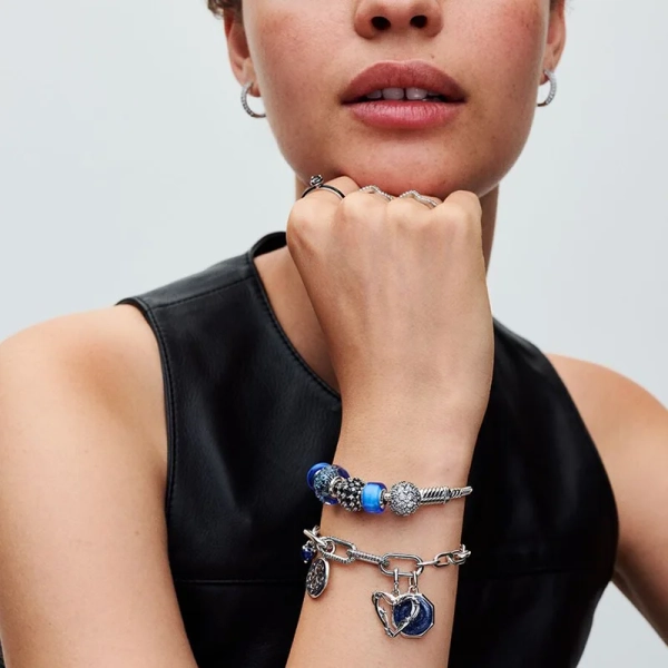 Pandora ME Medaljongberlock med Lyckoamulett - PANDORA - Snabb leverans & paketinslagning - Nordic Spectra