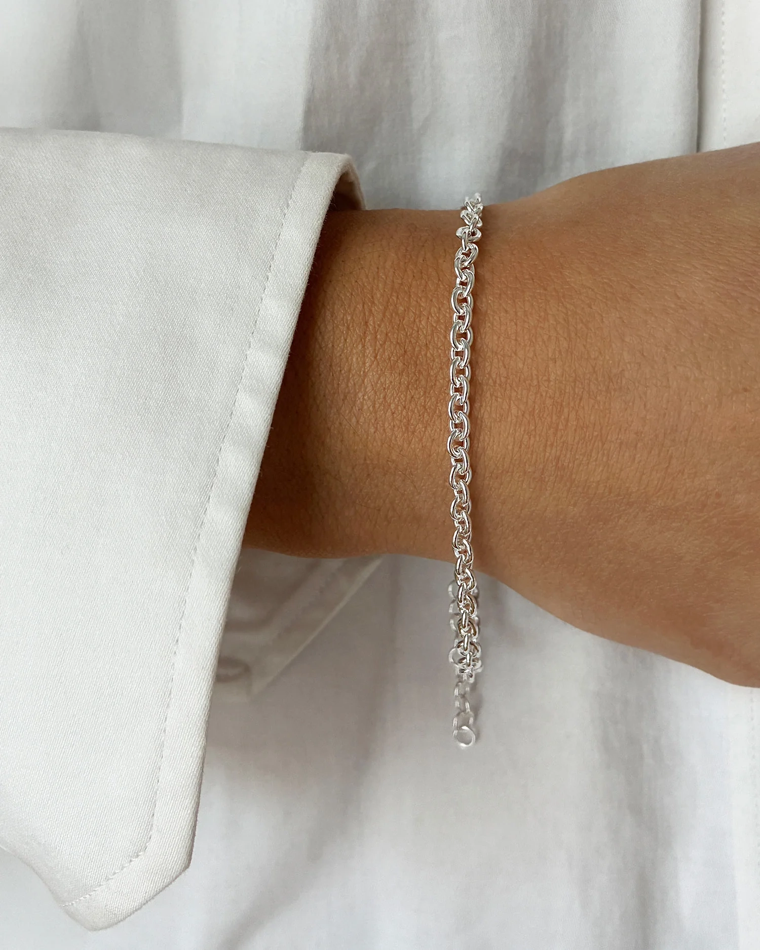 stilvolles Kettenarmband aus recyceltem Silber
