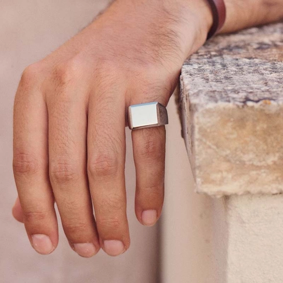 Cole Signet Ring Steel - Edblad - Snabb frakt & paketinslagning - Nordicspectra.se