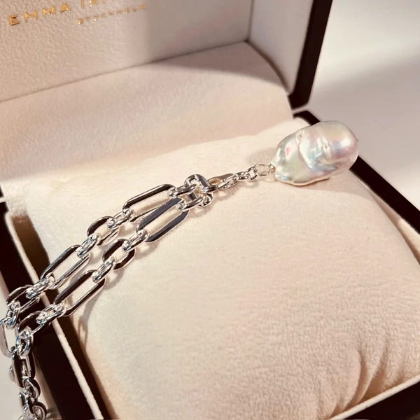 Baroque Freshwater Pearl Chunky Silver - Emma Israelsson - Snabb frakt & paketinslagning - Nordic Spectra