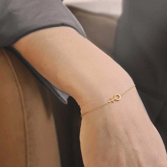 Women Unite Small Bracelet Gold - Drakenberg Sjölin Armband - Snabb frakt & paketinslagning - Nordicspectra.se