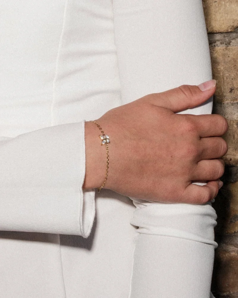Young JUNI Armband Guld - Astrid & Agnes - Nordic Spectra