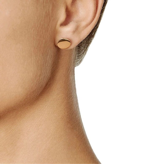 Dots Ear - Efva Attling örhängen - Snabb frakt & paketinslagning - Nordicspectra.se