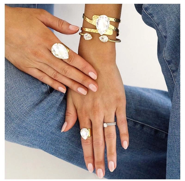 Classic Drop Ring Rhodium Crystal - Caroline Svedbom - Snabb frakt & paketinslagning - Nordicspectra.se