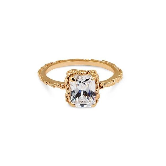 Queen Sparkle Ring Gold - Emma Israelsson - Snabb frakt & paketinslagning - Nordicspectra.se