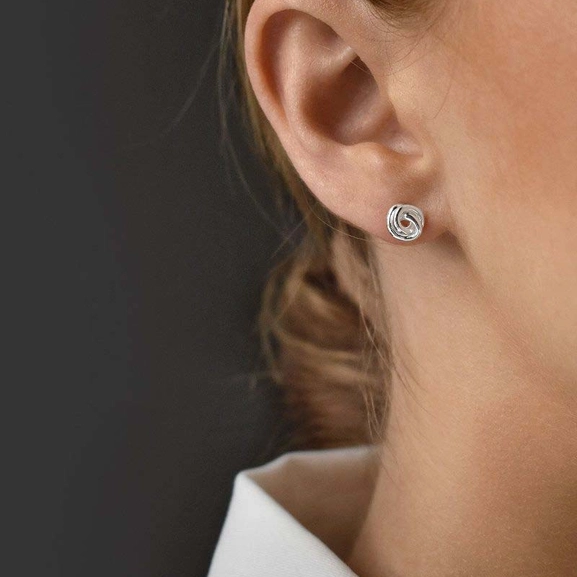 Unity Drop Studs - Drakenberg Sjölin Örhängen - Snabb frakt & paketinslagning - Nordicspectra.se