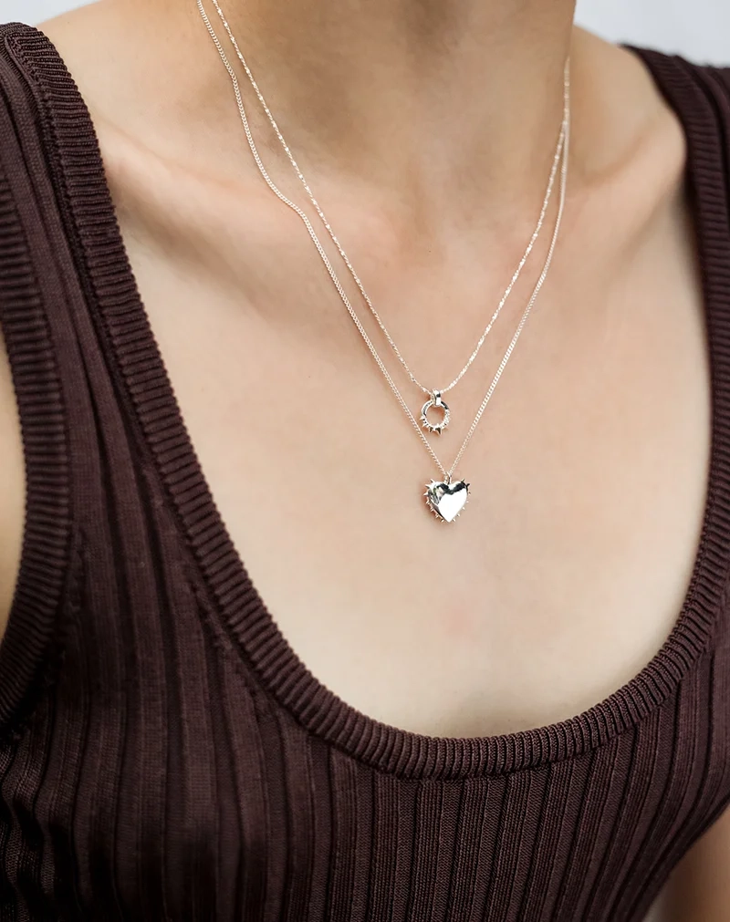 True Love Spike Heart Necklace Silver - Syster P - Snabb leverans & Gratis paketinslagning - Nordic Spectra