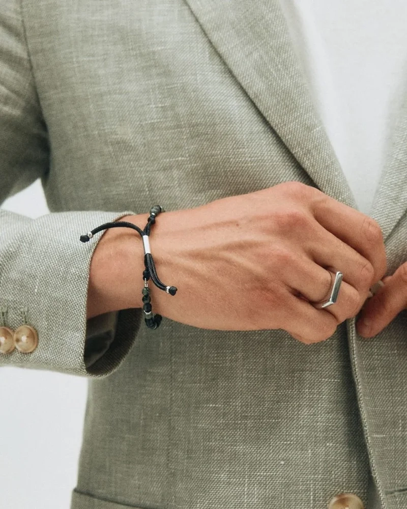 Edblads Dylan herrarmband i gröna Kambaba-jaspisstenar med rostfritt stål och justerbart spänne