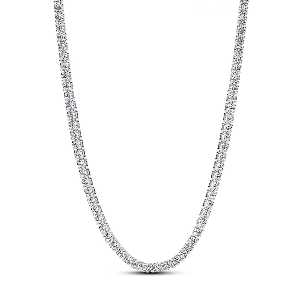 Funkelnde Tennishalskette von Pandora Timeless aus Sterlingsilber mit kubischen Zirkonia-Steinen für einen raffinierten und stilvollen Look.