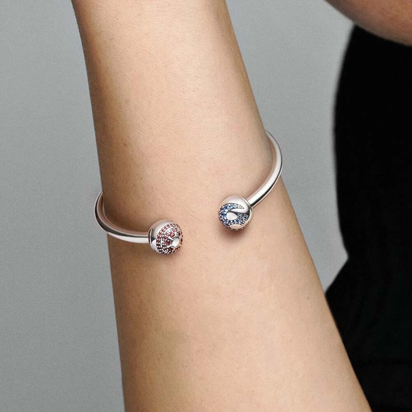 Pandora Moments Tähtien Sodan™ Valoisan Ja Pimeän Puolen Tunnukset -Avorannerengas - PANDORA - Suuri valikoima & ilmainen lahjapaketointi - Nordicspectra.fi