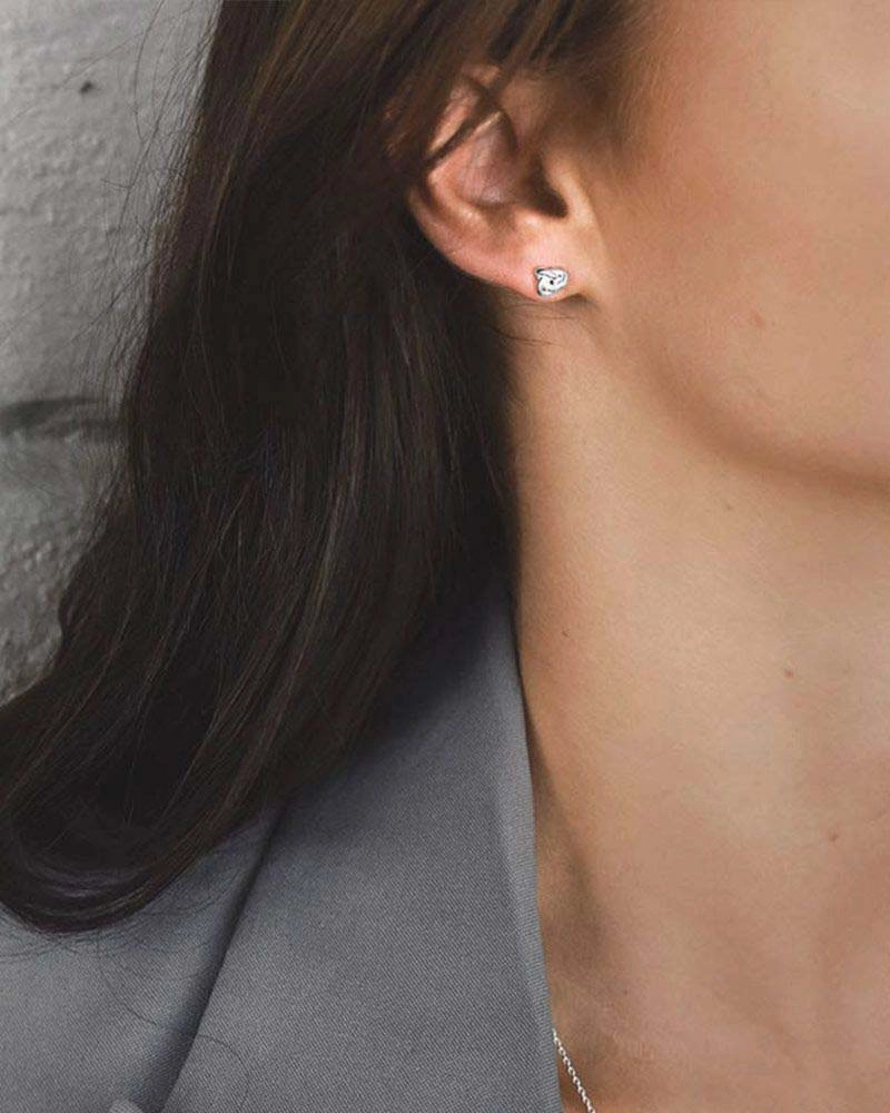 Le Knot Drop Studs - Drakenberg/Sjölin - Suuri valikoima & ilmainen lahjapaketointi - Nordicspectra.fi