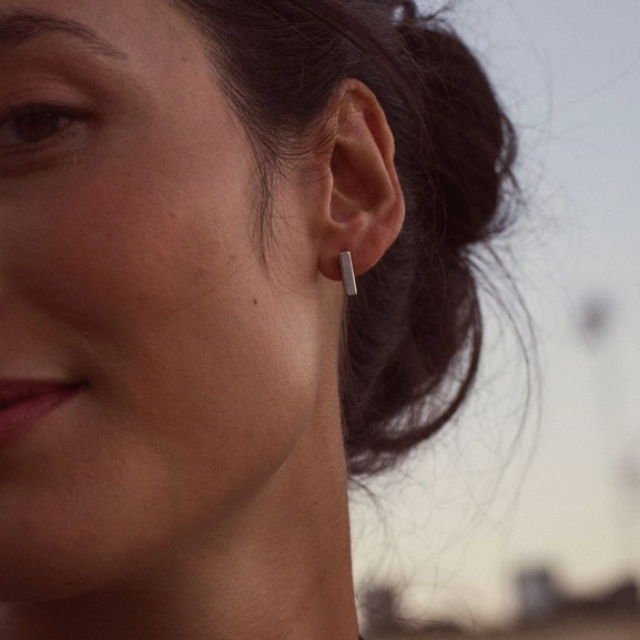 Bar Studs Steel - Edblad - Snabb frakt & paketinslagning - Nordicspectra.se