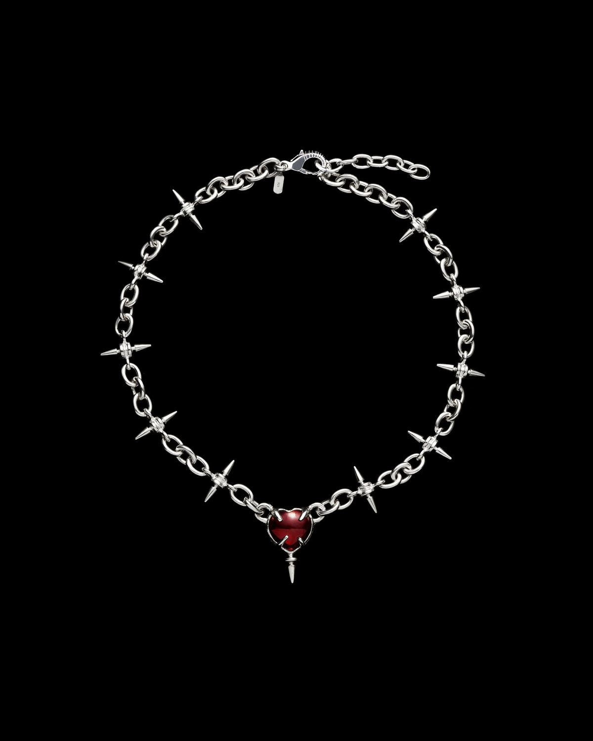 the-queens-necklace