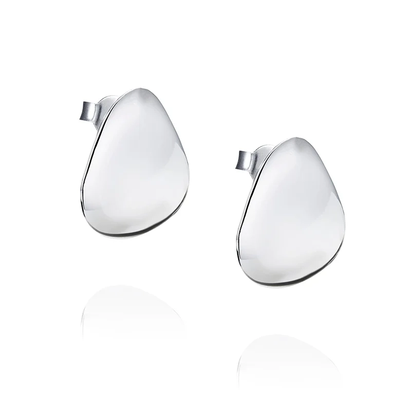 Efva Attling - Rose Petal Ear