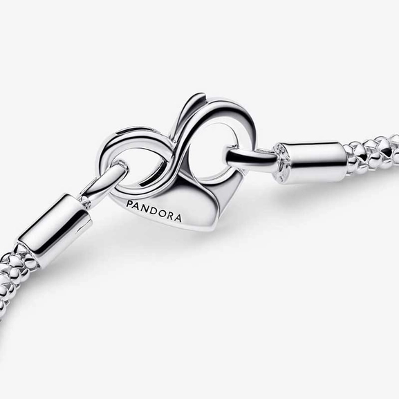 Armband mit Infinity Herzverschluss von PANDORA, Schneller Versand - Nordicspectra.de