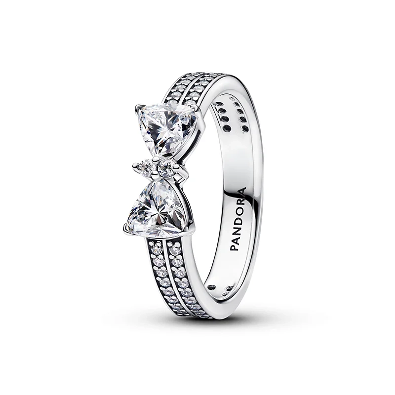PANDORA – Glittrande Ring med Rosett