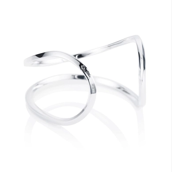 Loop Cuff - Efva Attling armband - Snabb frakt & paketinslagning - Nordicspectra.se