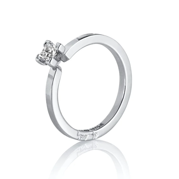 Solo Star Ring White Gold - Efva Attling - Vigsel- & Förlovningsringar