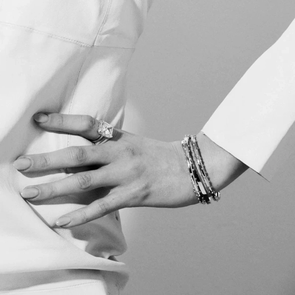 Dot Dew Bangle Silver - Emma Israelsson - Snabb frakt & paketinslagning - Nordic Spectra