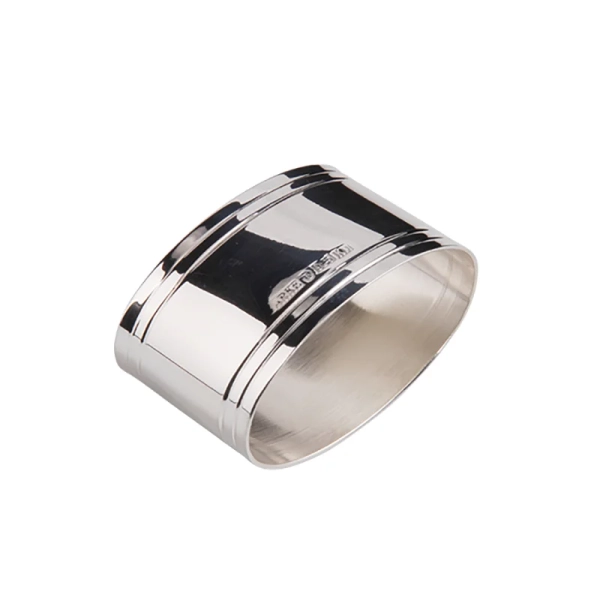 Graverbar Servettring Ränder Silver - Gratis paketinslagning - Nordic Spectra