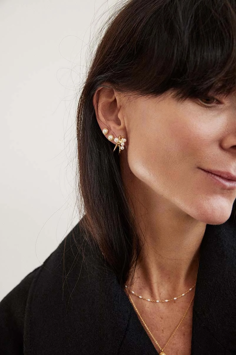 Pearl Bubble Small Ear Gold -CU Jewellery - Snabb frakt & paketinslagning - Nordicspectra.se