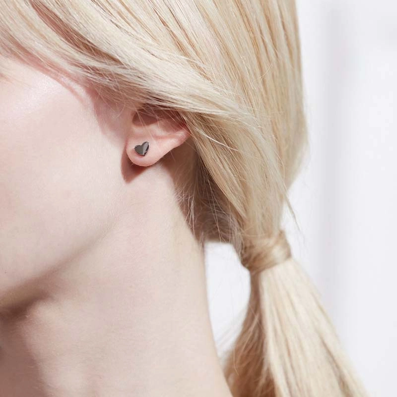 Pure Heart Mini Studs Steel - Edblad - Snabb frakt & paketinslagning - Nordicspectra.se