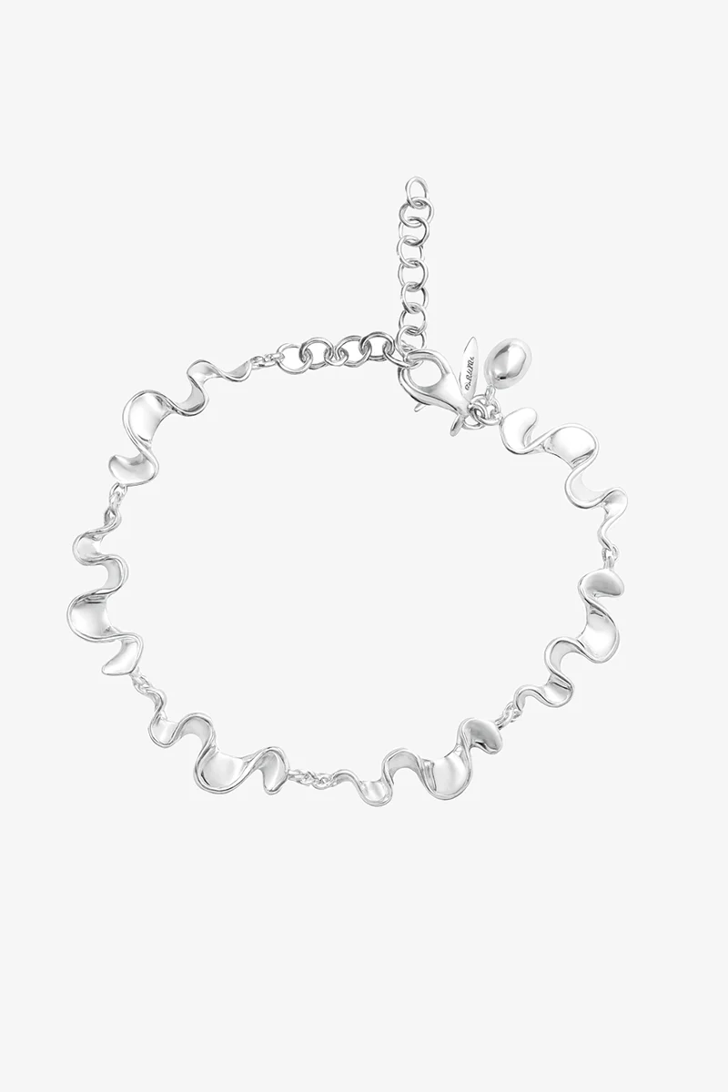 Kleines Armband „Water Flow“ aus poliertem Silber von Drakenberg Sjölin
