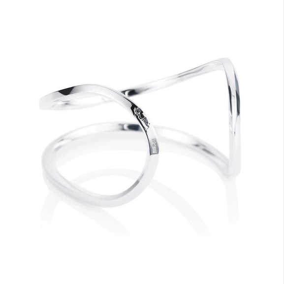 Loop Cuff - Efva Attling armband - Snabb frakt & paketinslagning - Nordicspectra.se
