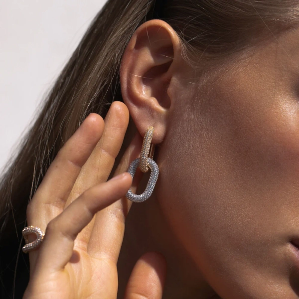 18K guldpläterat silver.