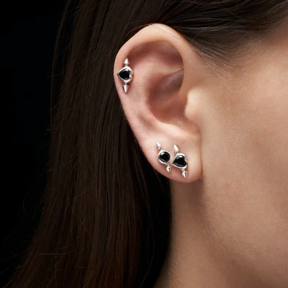 Pierced Stone Ear Stud Black Spinel - Maria Nilsdotter - 1-2 dagars leverans - Nordic Spectra