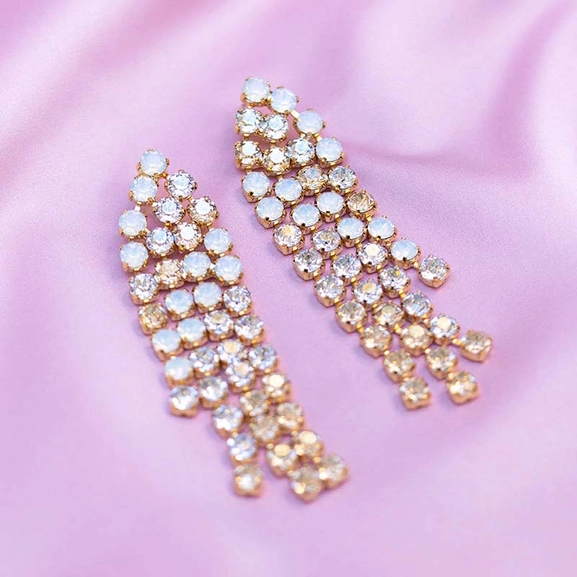 Rosanna Earrings Gold White Combo - Caroline Svedbom - Snabb frakt & paketinslagning - Nordicspectra.se