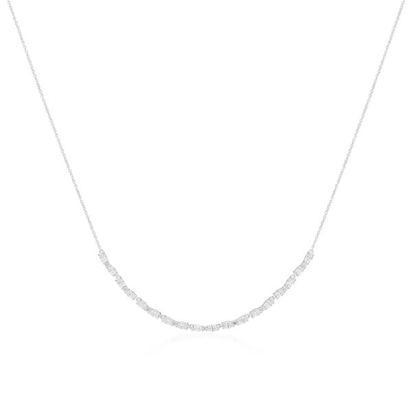 Ellera Ovale Halsband i silver med gnistrande Cubic Zirconia-stenar från Sif Jakobs
