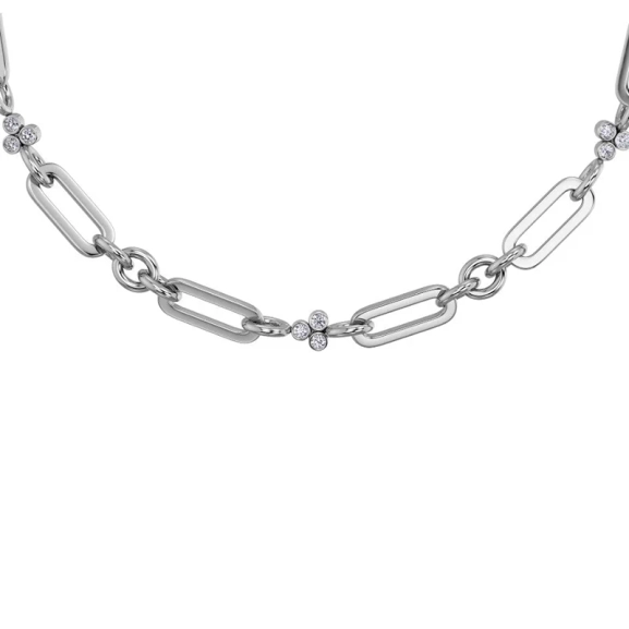 Halsband i polerat stål med varierande länkar och gnistrande cubic zirconia-stenar