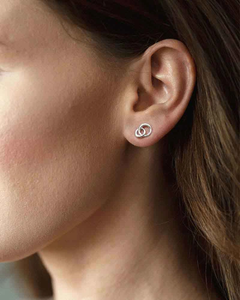 Les Amis Drop Studs - Drakenberg/Sjölin - Suuri valikoima & ilmainen lahjapaketointi - Nordicspectra.fi