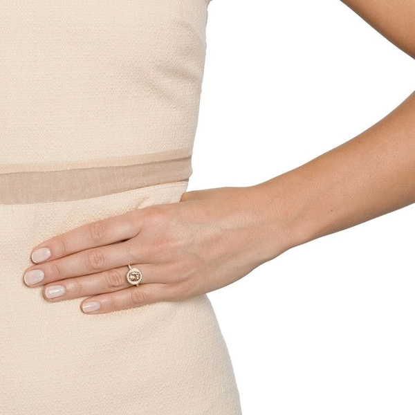 Halo Ring Gold - Morganite - Efva Attling ringar - Snabb frakt & paketinslagning - Nordicspectra.se
