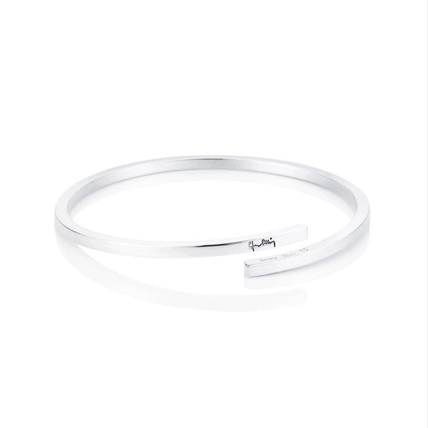 Twist Around Cuff - Efva Attling armband - Snabb frakt & paketinslagning - Nordicspectra.se