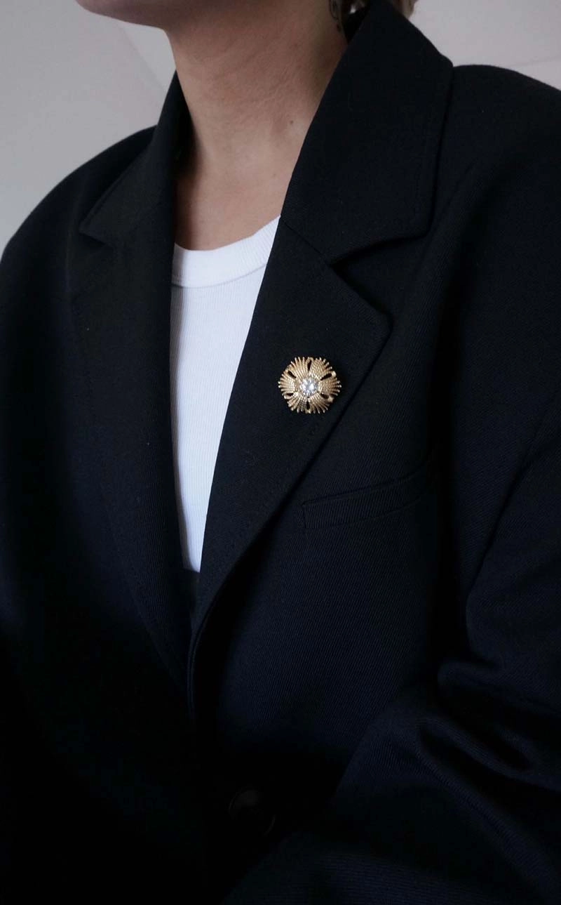 Gatsby Stone Brosch Silver -CU Jewellery - Snabb frakt & paketinslagning - Nordicspectra.se
