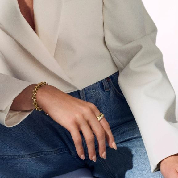 elegantes und verstellbares Armband aus 18 Karat vergoldetem Silber