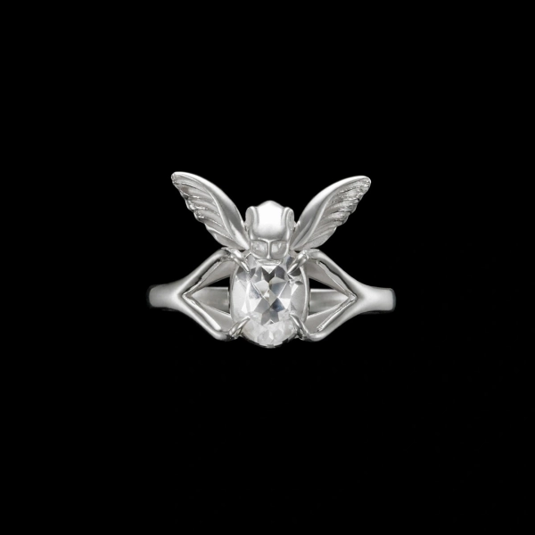 Winziger Gargoyle-Ring aus klarem Quarz in Silber mit klarem Bergkristall