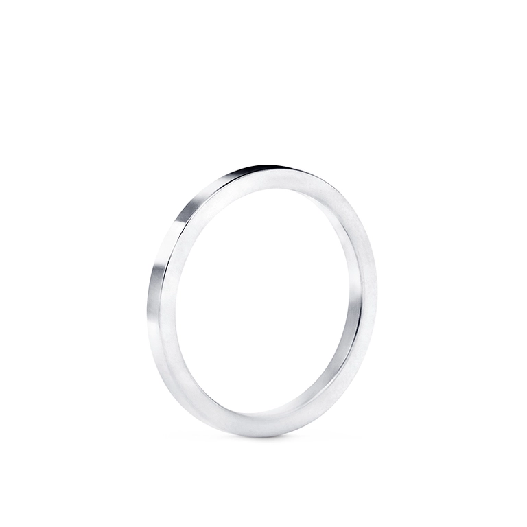1946 Ring Rak 2 mm Platina - Nordic Spectra - Förstärker livets stora händelser - Nordic Spectra