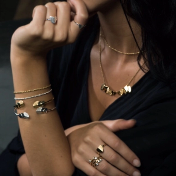 Roof Big Ring Gold -CU Jewellery - Snabb frakt & paketinslagning - Nordicspectra.se