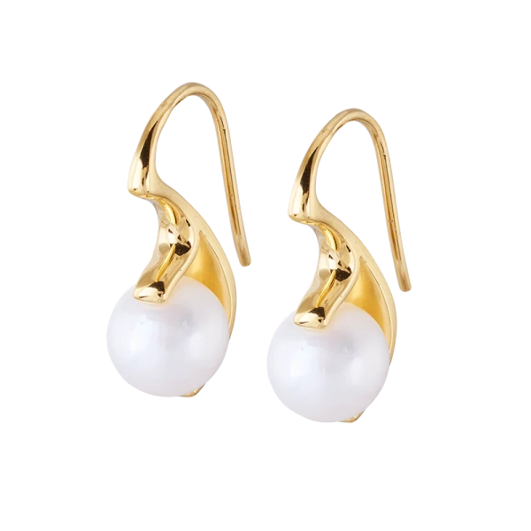 Sweetness Pearl Örhängen Guld - Carolina Gynning - Moderna smycken med en betydelse - Nordic Spectra
