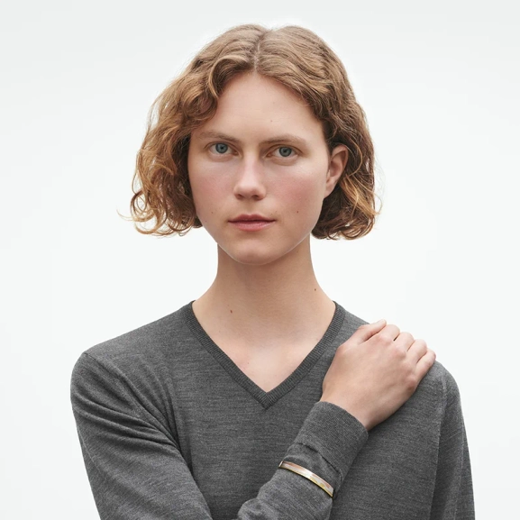 AW25_ECOM_ON-MODEL_FUSION_BANGLE_20000049