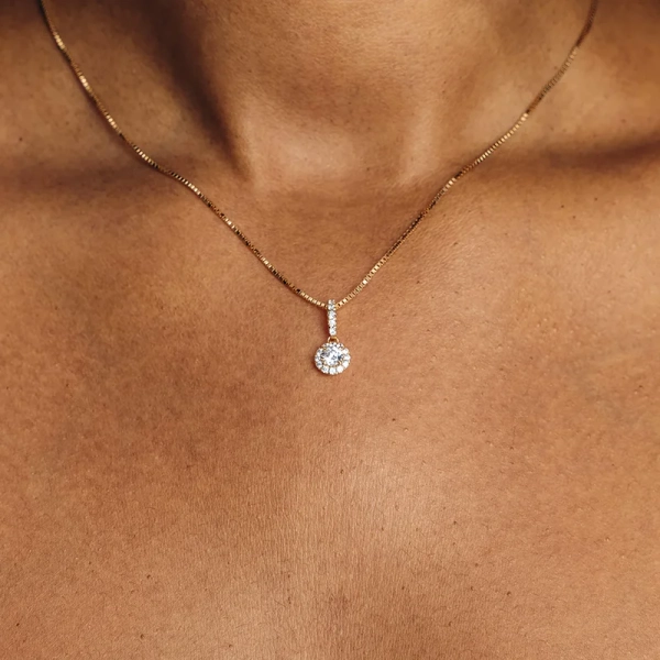 Fjällbrud Hängsmycke MG025 Guld - Schalins - Smycken för de speciella tillfällena - Nordic Spectra