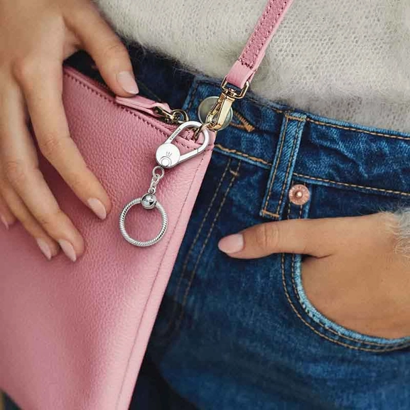 Pandora Moments Kleiner Taschenanhänger von PANDORA, Schneller Versand - Nordicspectra.de