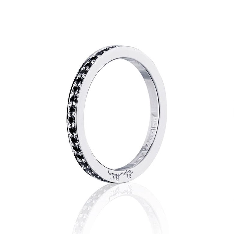 Stars & Signature In Black Thin Ring White Gold - Efva Attling ringar - Snabb frakt & paketinslagning - Nordicspectra.se