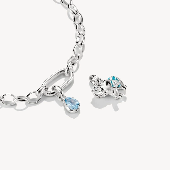 Thomas Sabo CC Connect Månadssten Mars – berlock i silver med akvamarinfärgad cubic zirconia och gravyr "Mar".