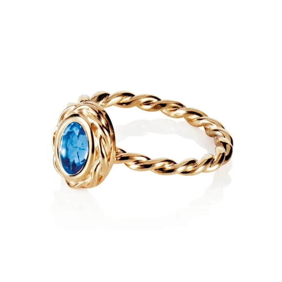 Wrapped Colour Ring - Blue Topaz Gold i 18K guld med klarblå oval topas
